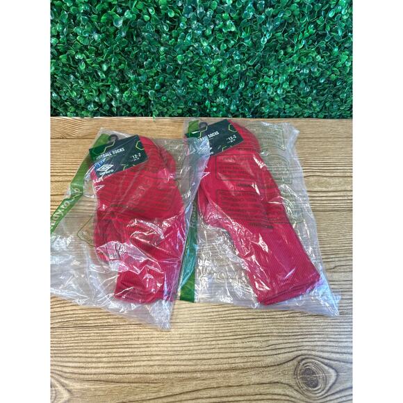 New Bundle 2  Red  Umbro Football Socks  Umbro Soccer Youth Club Socks Size 2.5 - Picture 1 of 7